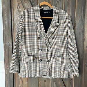 Plaid double breasted blazer